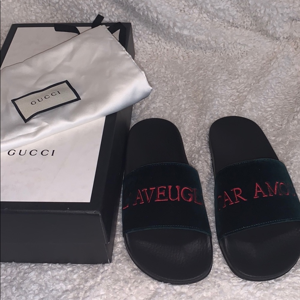 Gucci Blind For Love velvet slides